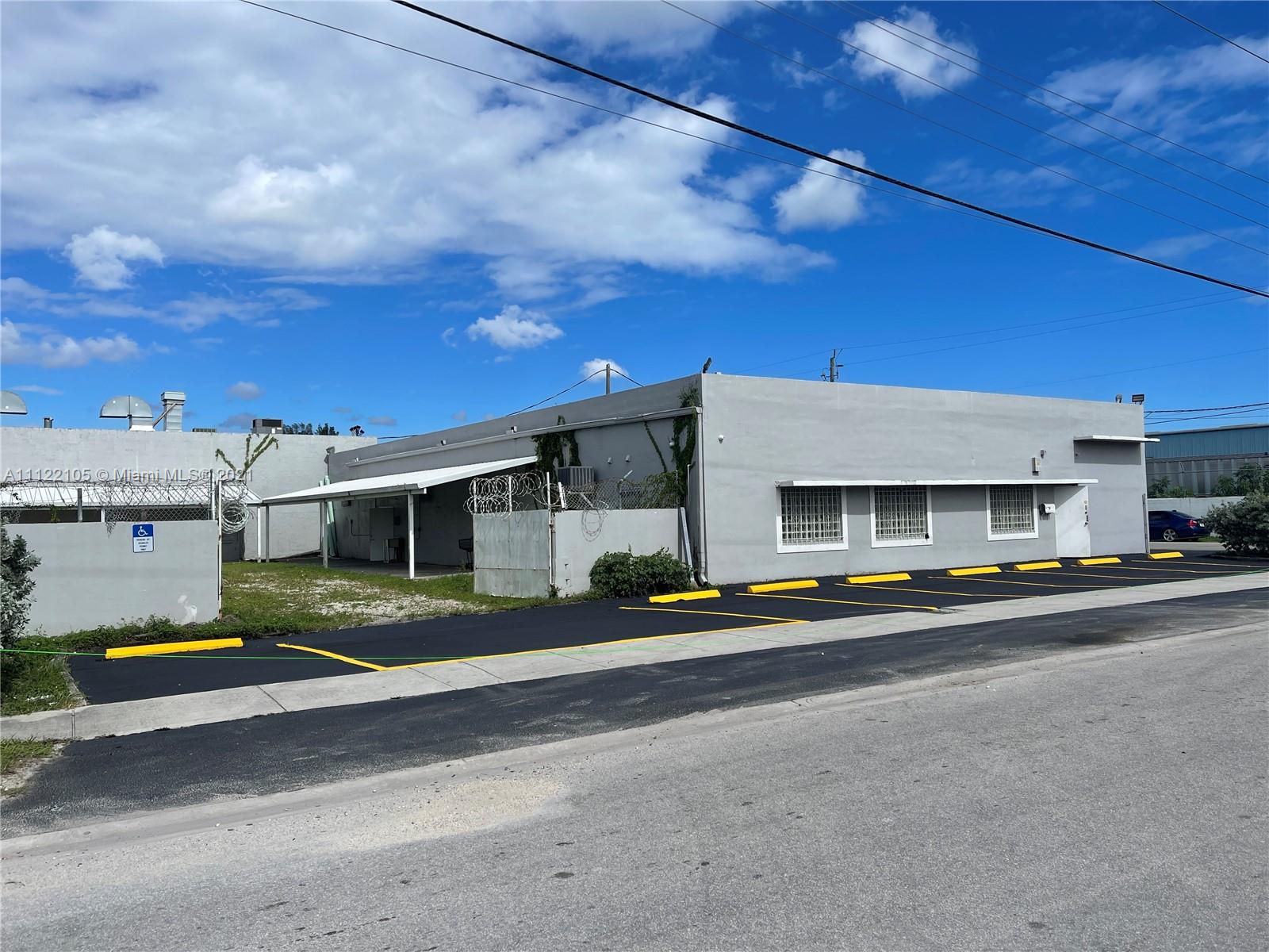 See details / sq. ft. $ 2022-10-31 0 Photo