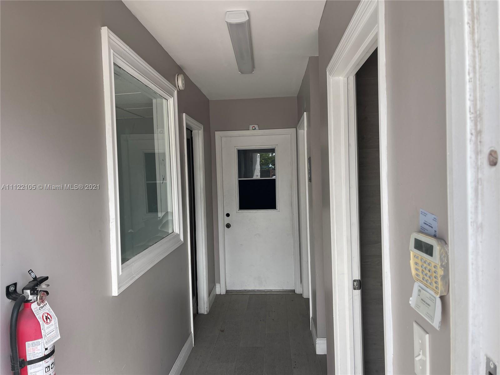 See details / sq. ft. $ 2022-10-31 0 Photo