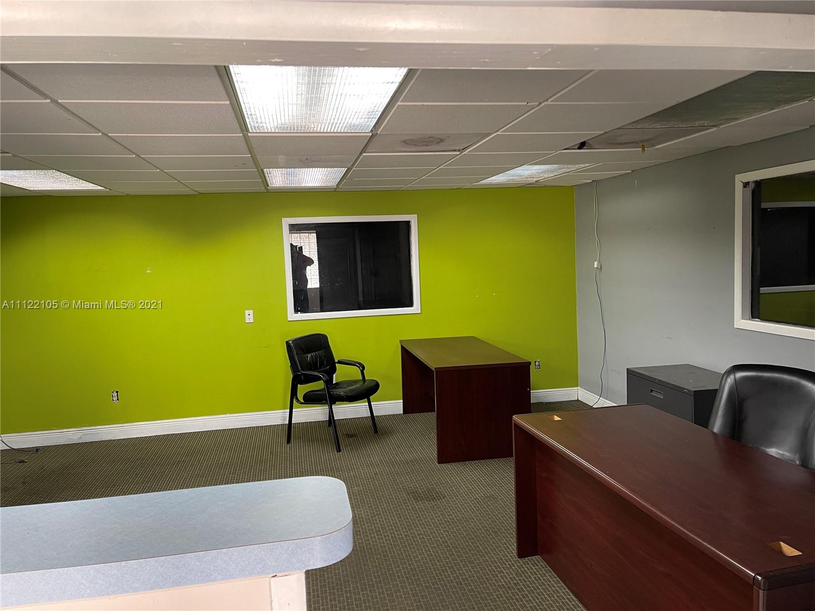 See details / sq. ft. $ 2022-10-31 0 Photo