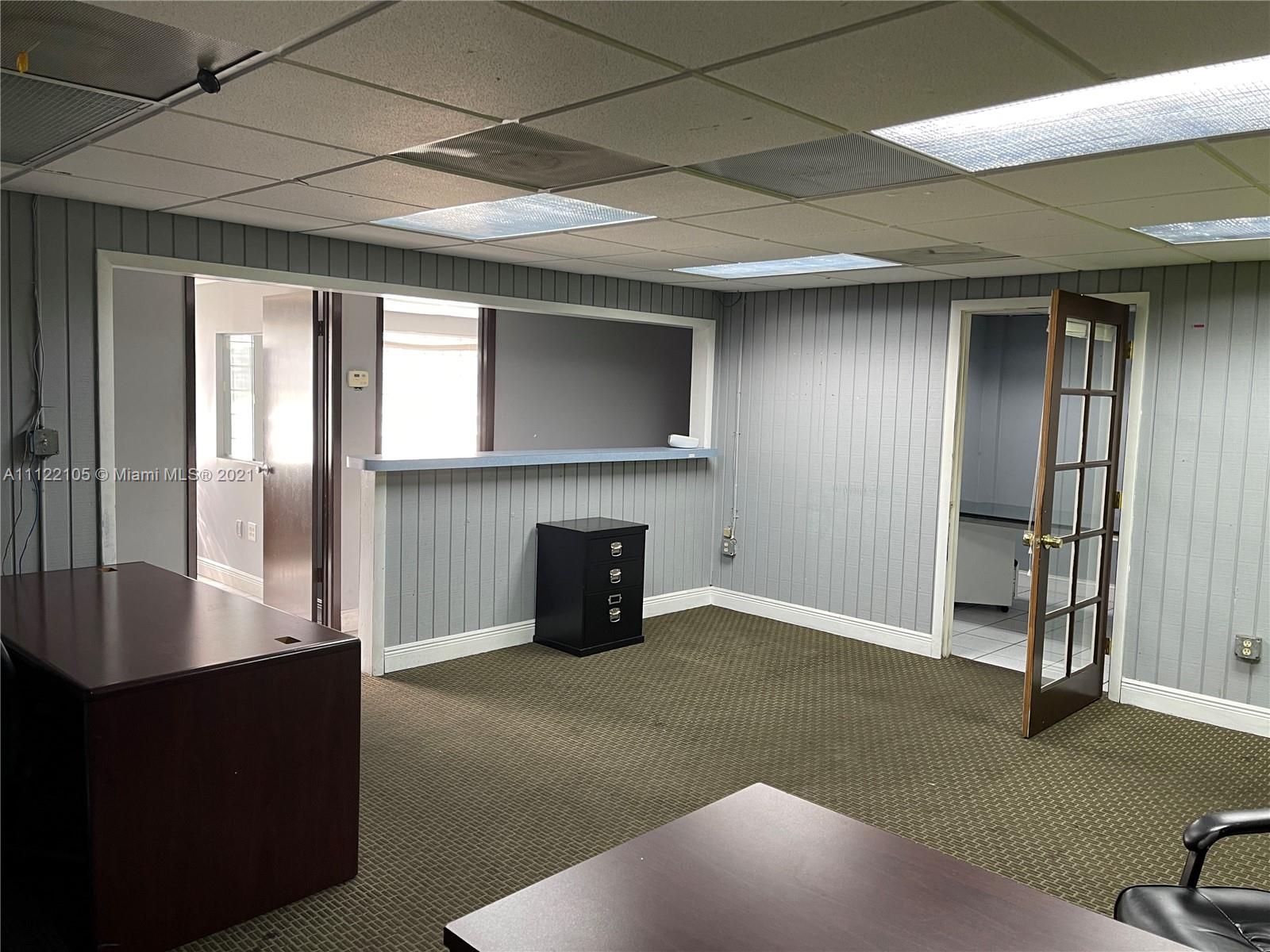 See details / sq. ft. $ 2022-10-31 0 Photo