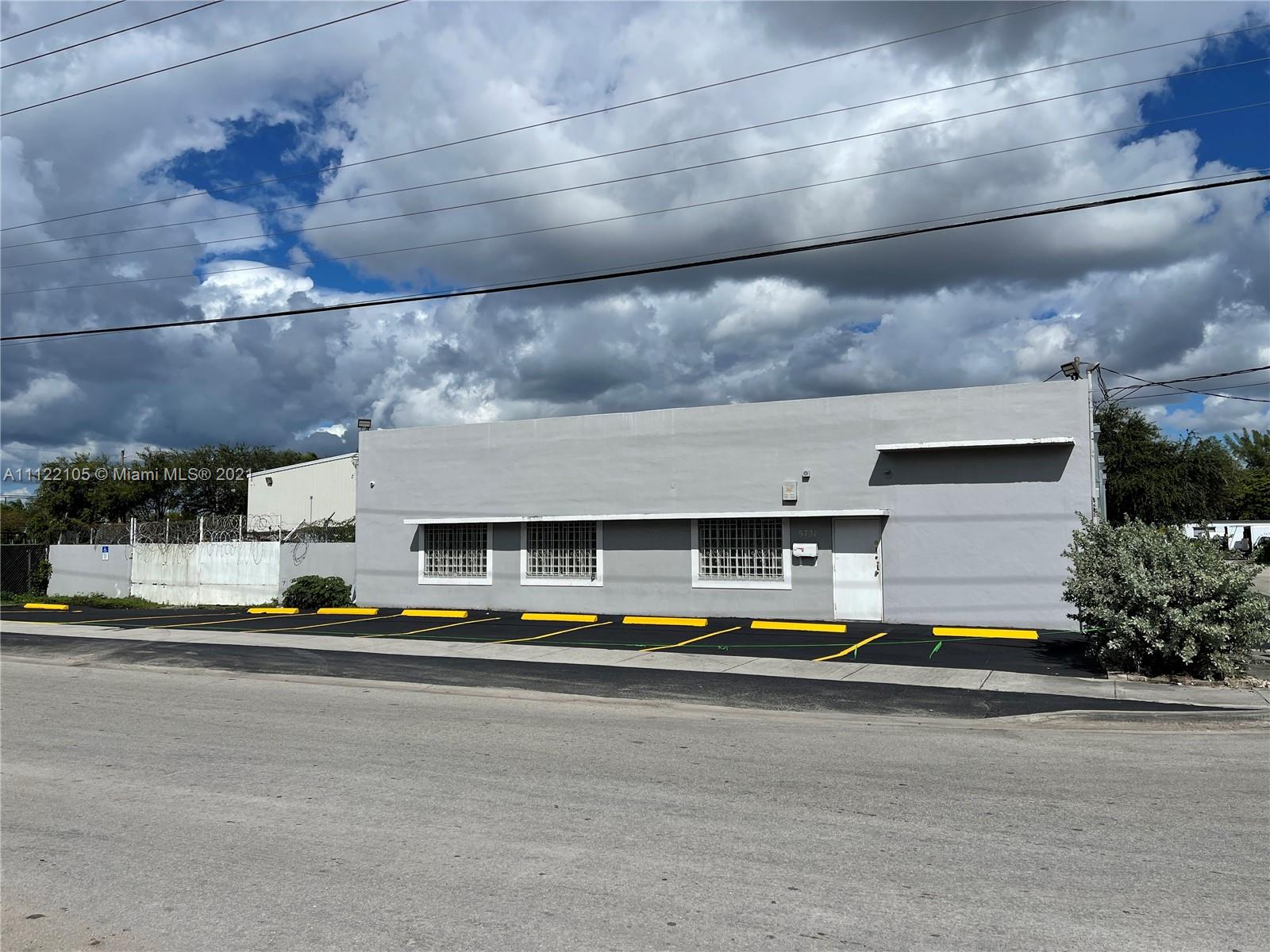 See details / sq. ft. $ 2022-10-31 0 Photo