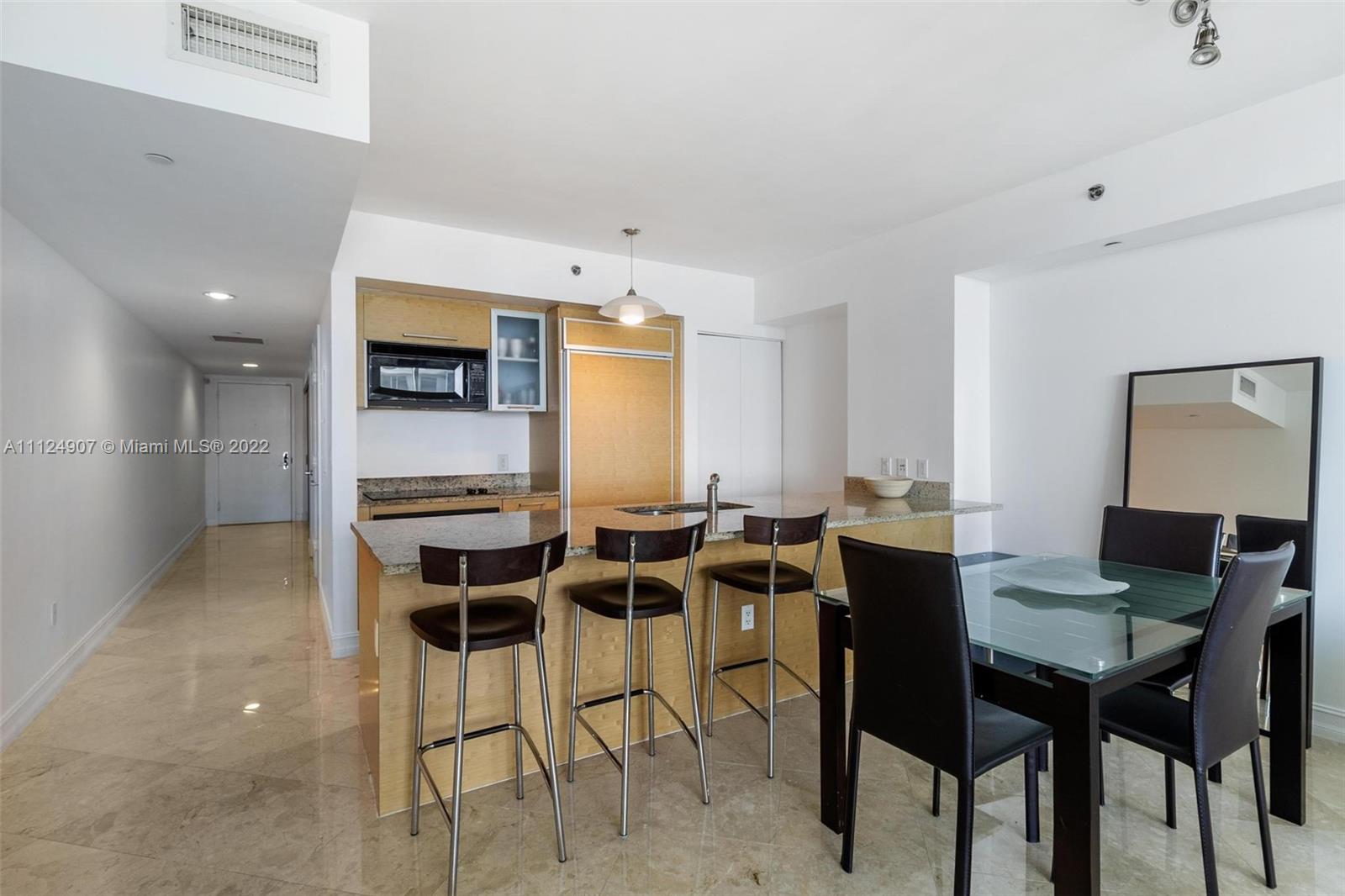 Ver detalles 3809 1 / 1 844 sq. ft. $ 2022-08-11 0 foto
