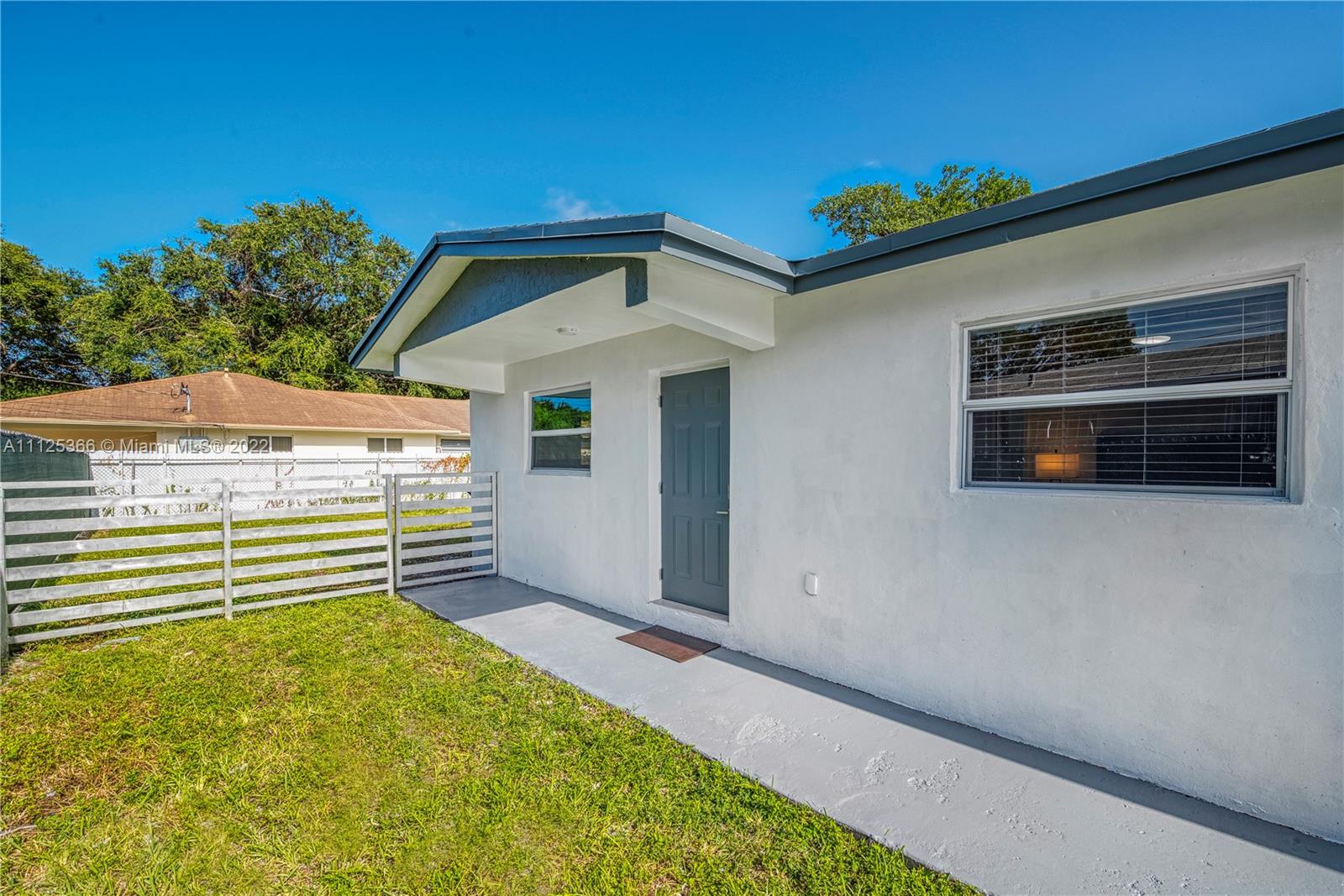 See details / 1816 sq. ft. $ 2022-12-21 0 Photo