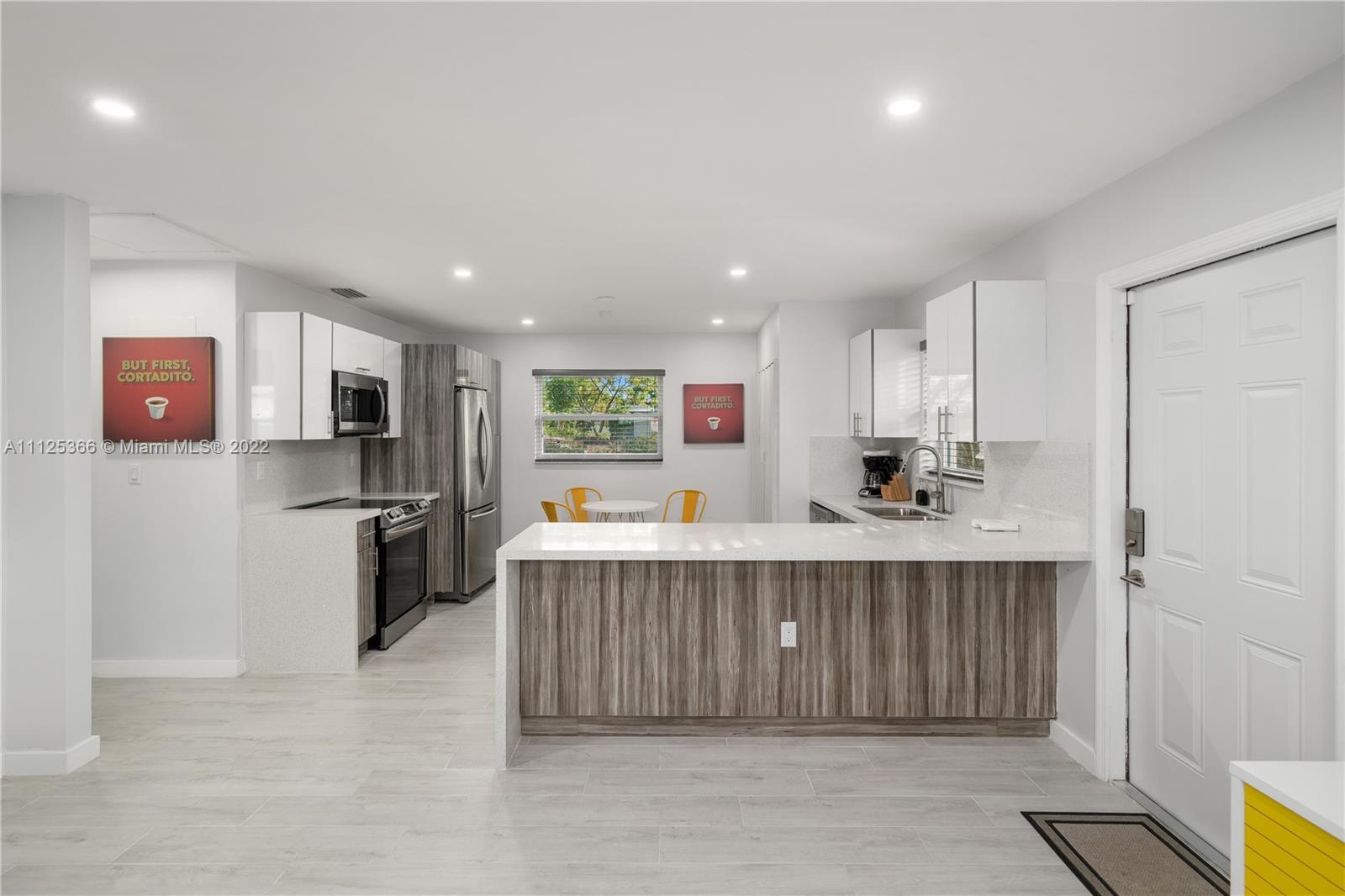 See details / 1816 sq. ft. $ 2022-12-21 0 Photo