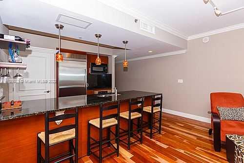 See details 4910 2 / 2 1337 sq. ft. $ 2022-11-23 0 Photo
