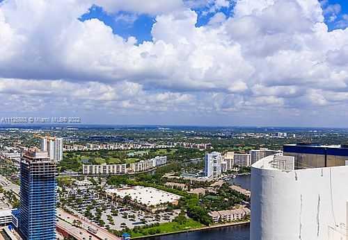 See details 4910 2 / 2 1337 sq. ft. $ 2022-11-23 0 Photo