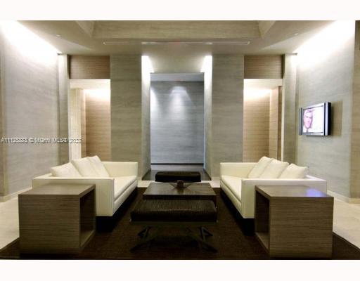 See details 4910 2 / 2 1337 sq. ft. $ 2022-11-23 0 Photo