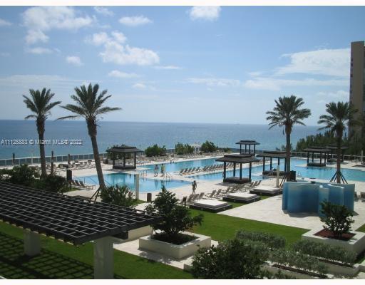 See details 4910 2 / 2 1337 sq. ft. $ 2022-11-23 0 Photo