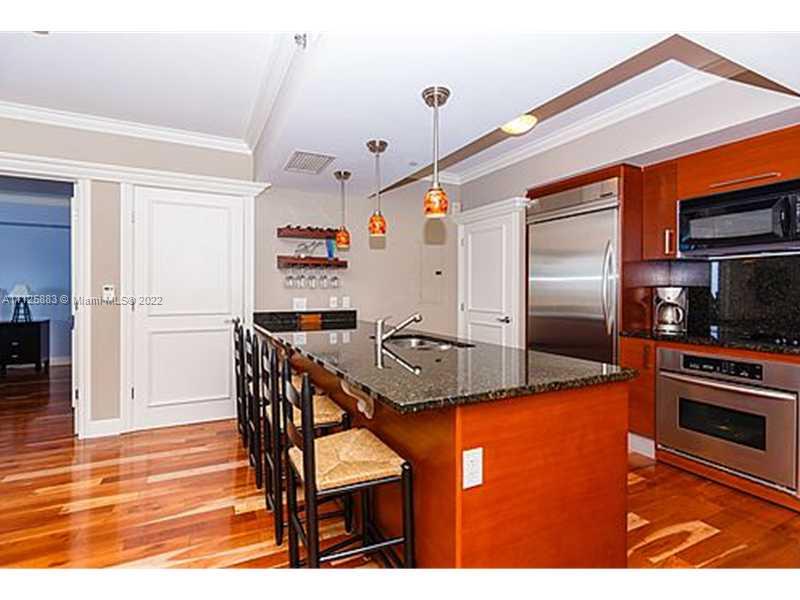 See details 4910 2 / 2 1337 sq. ft. $ 2022-11-23 0 Photo