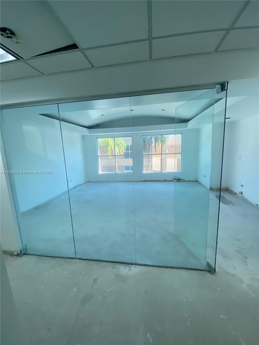 See details 20113 / sq. ft. $ 2022-05-18 0 Photo