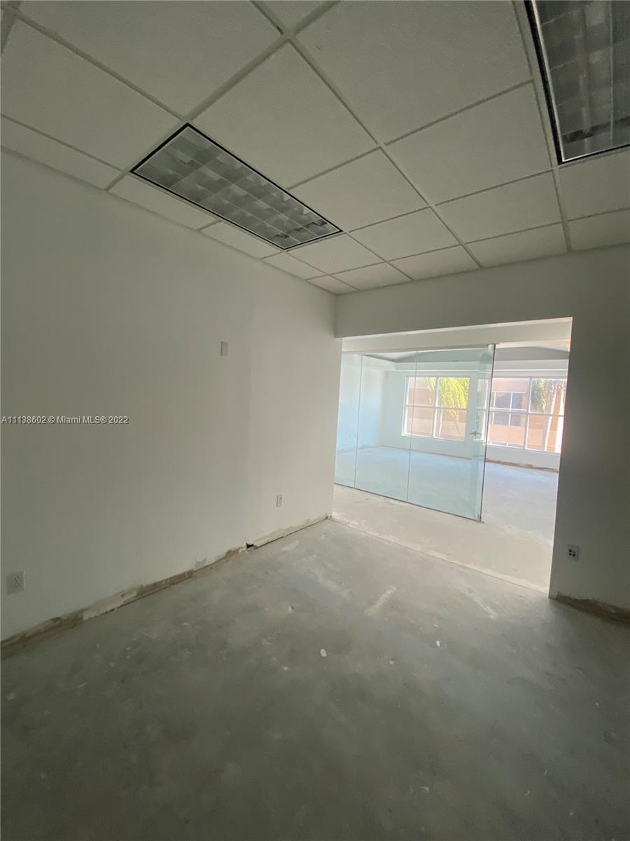 See details 20113 / sq. ft. $ 2022-05-18 0 Photo