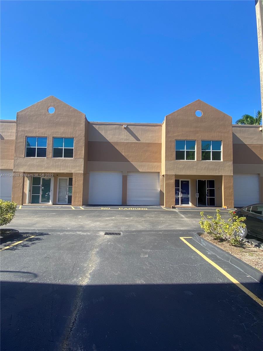 See details 20113 / sq. ft. $ 2022-05-18 0 Photo