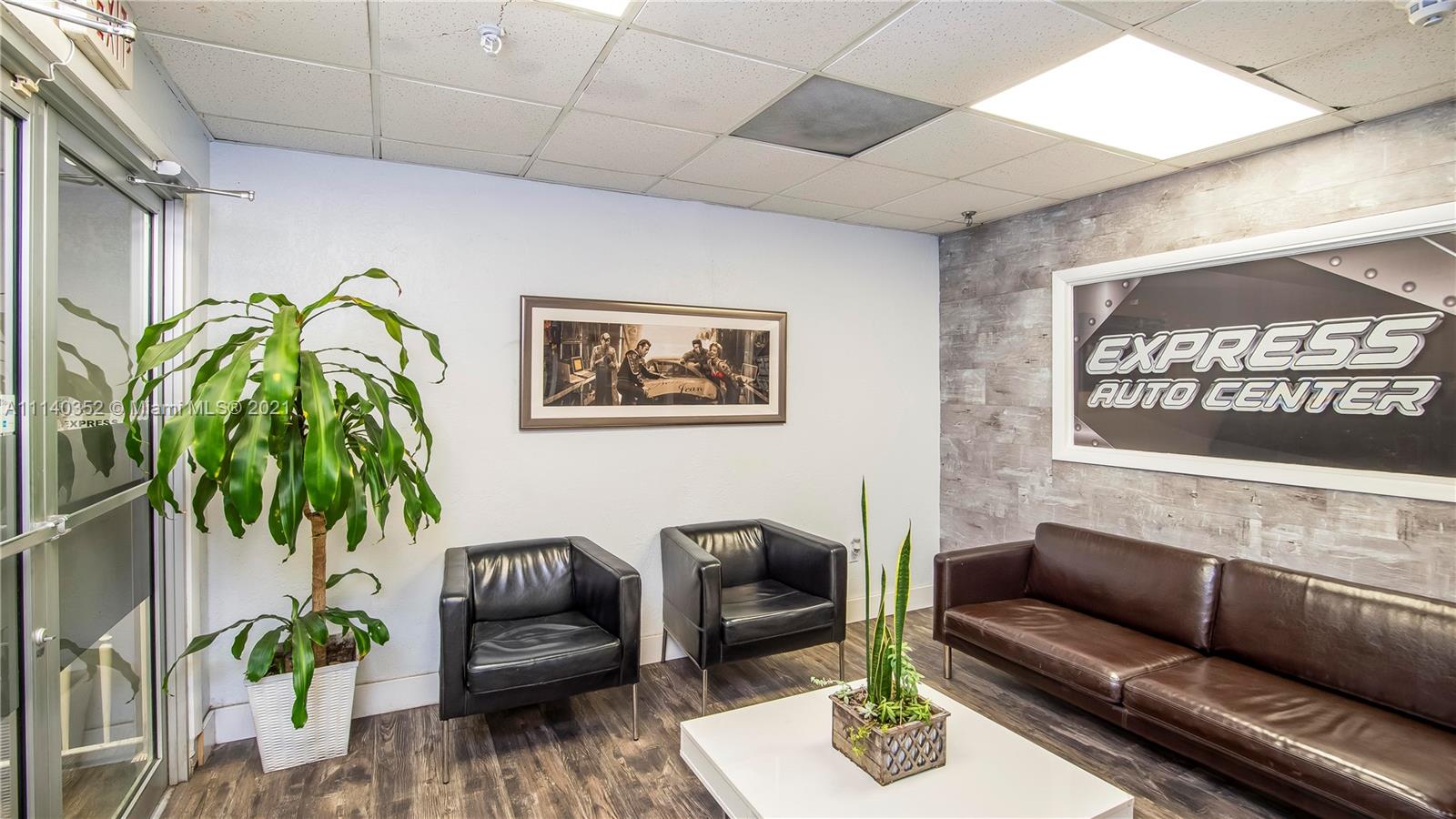 See details / sq. ft. $ 2022-09-20 0 Photo