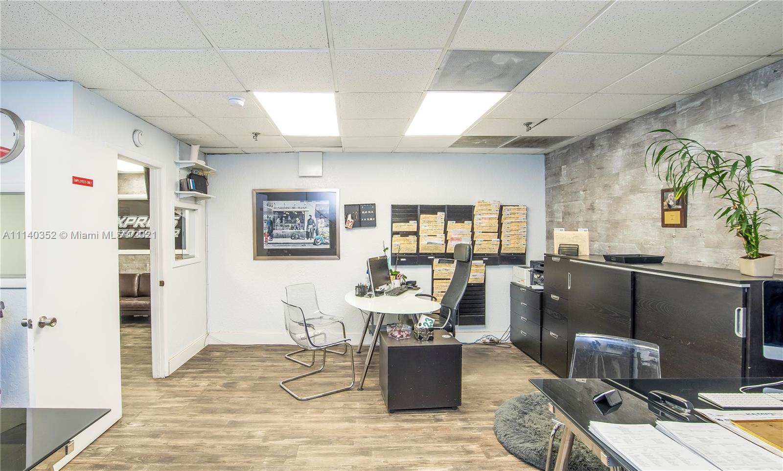 See details / sq. ft. $ 2022-09-20 0 Photo