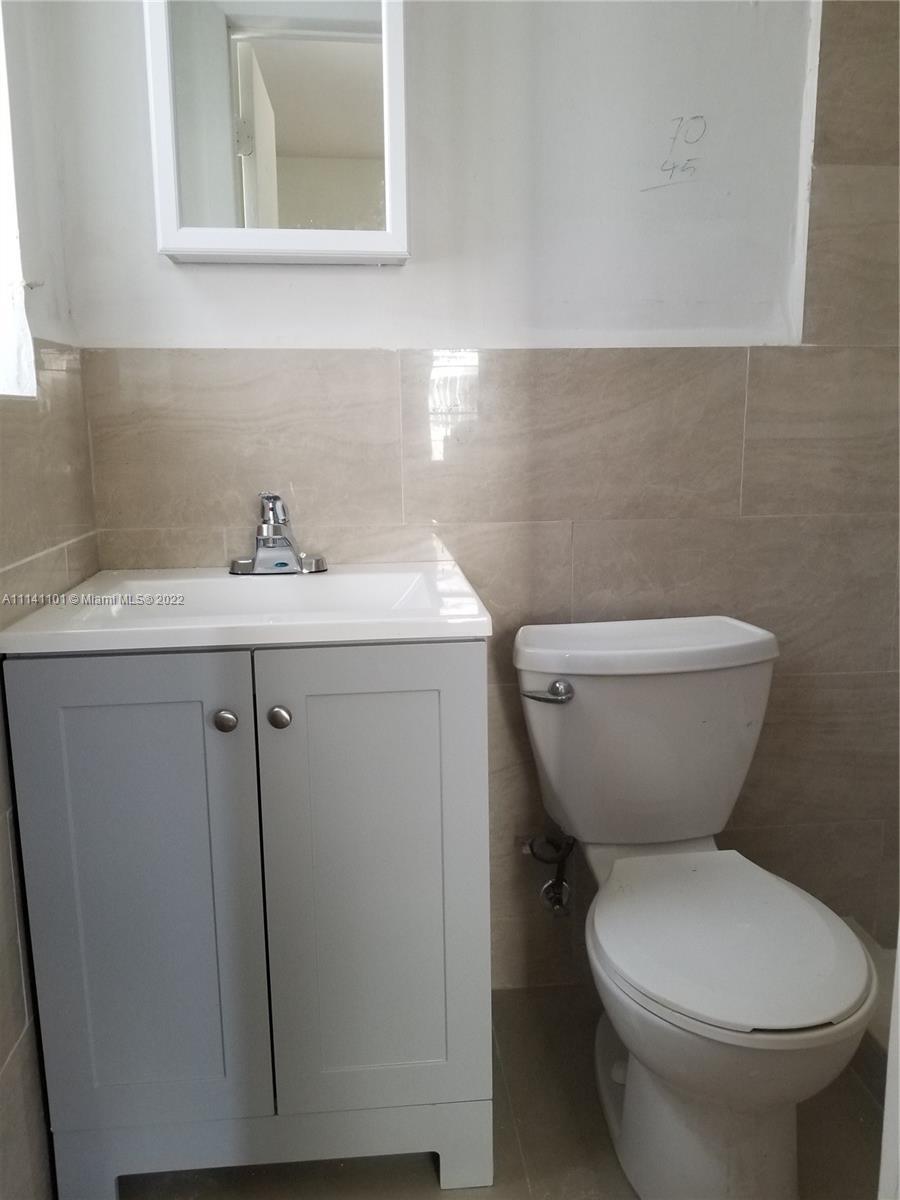 See details / 4020 sq. ft. $ 2022-03-01 0 Photo