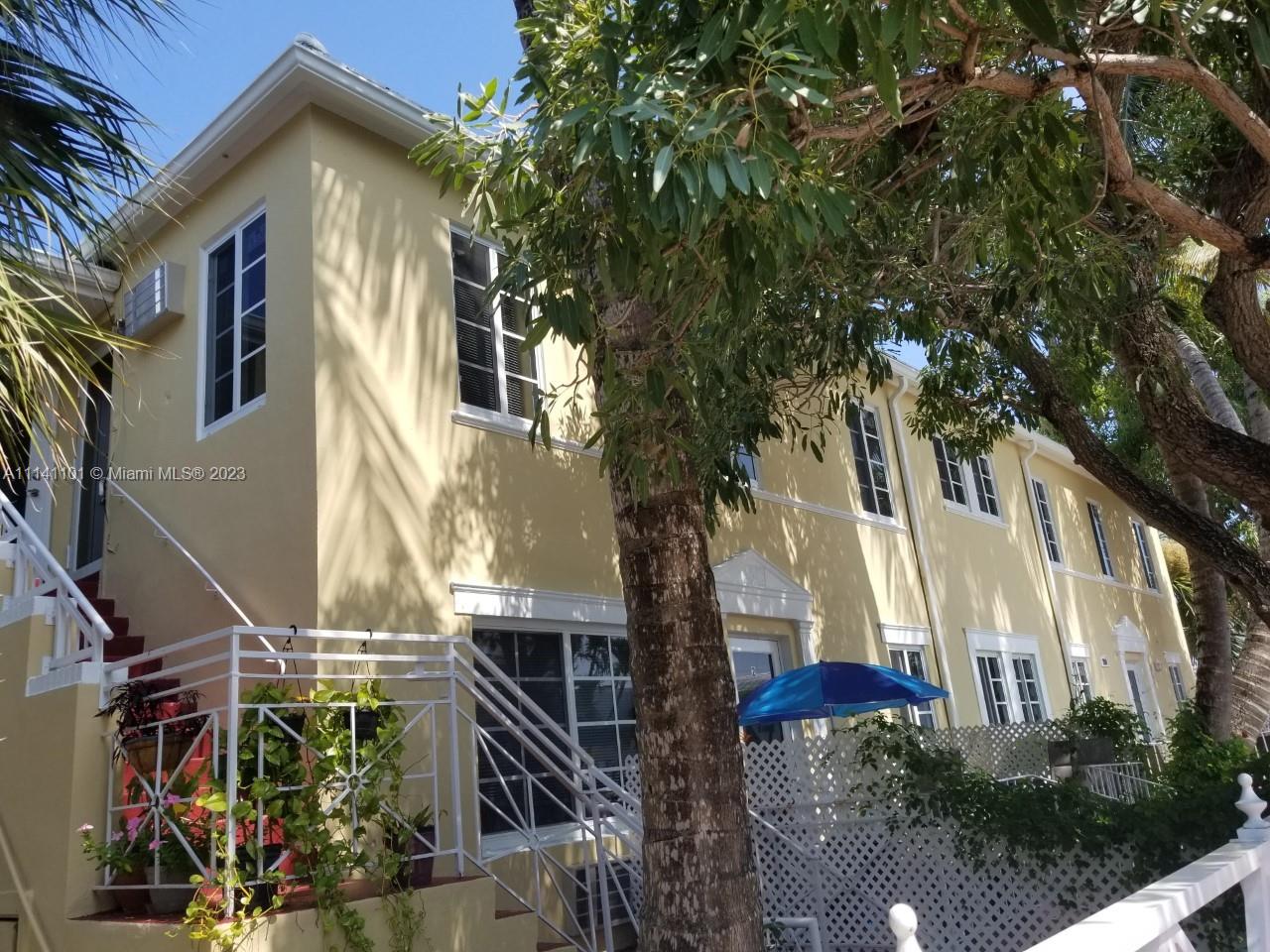 See details / 4020 sq. ft. $ 2022-03-01 0 Photo