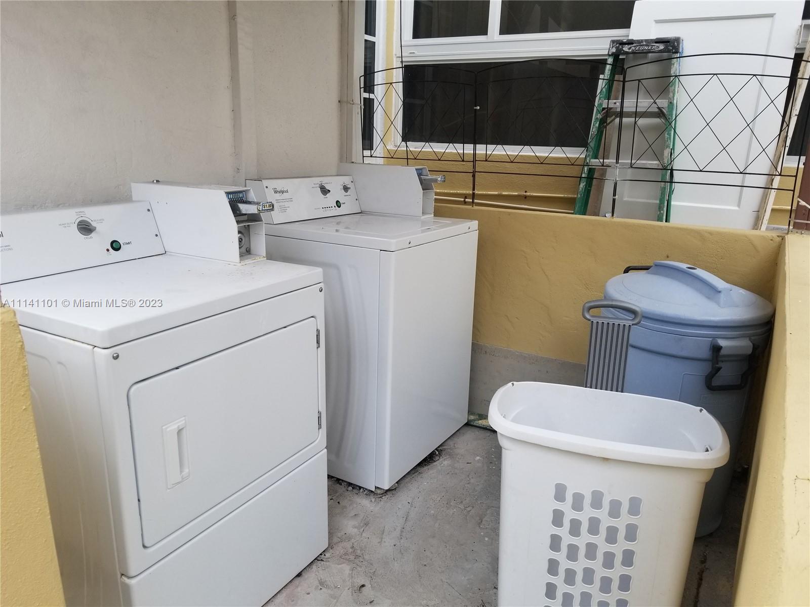 See details / 4020 sq. ft. $ 2022-03-01 0 Photo