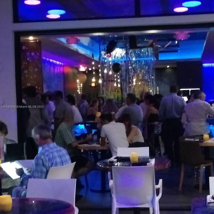 Ver detalles / sq. ft. $ 2025-10-01 0 foto