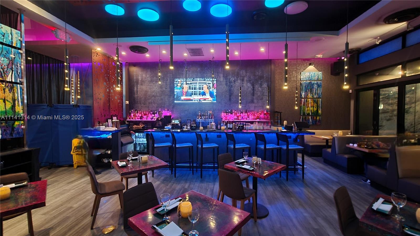 Ver detalles / sq. ft. $ 2025-10-01 0 foto