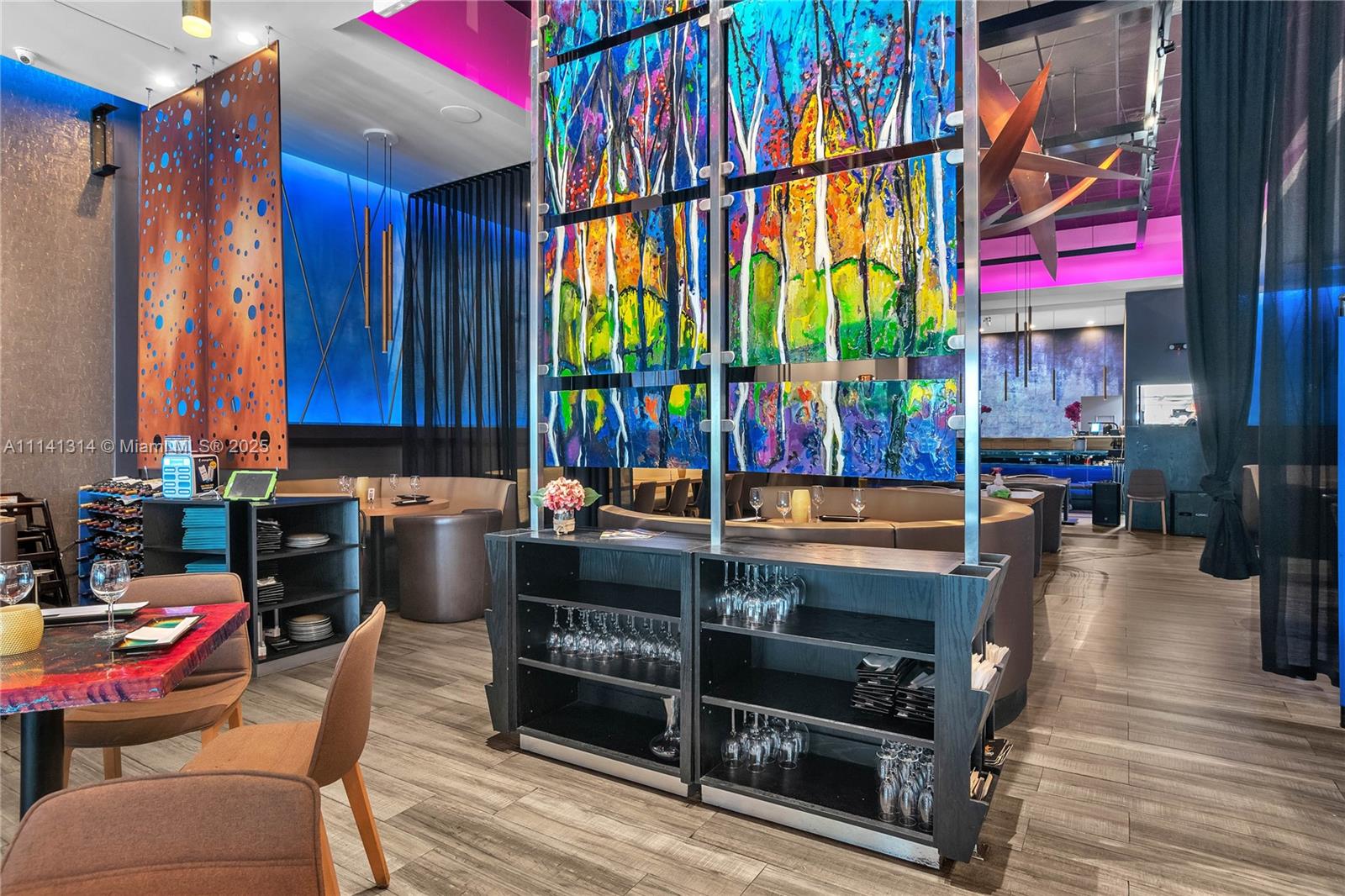 Ver detalles / sq. ft. $ 2025-10-01 0 foto