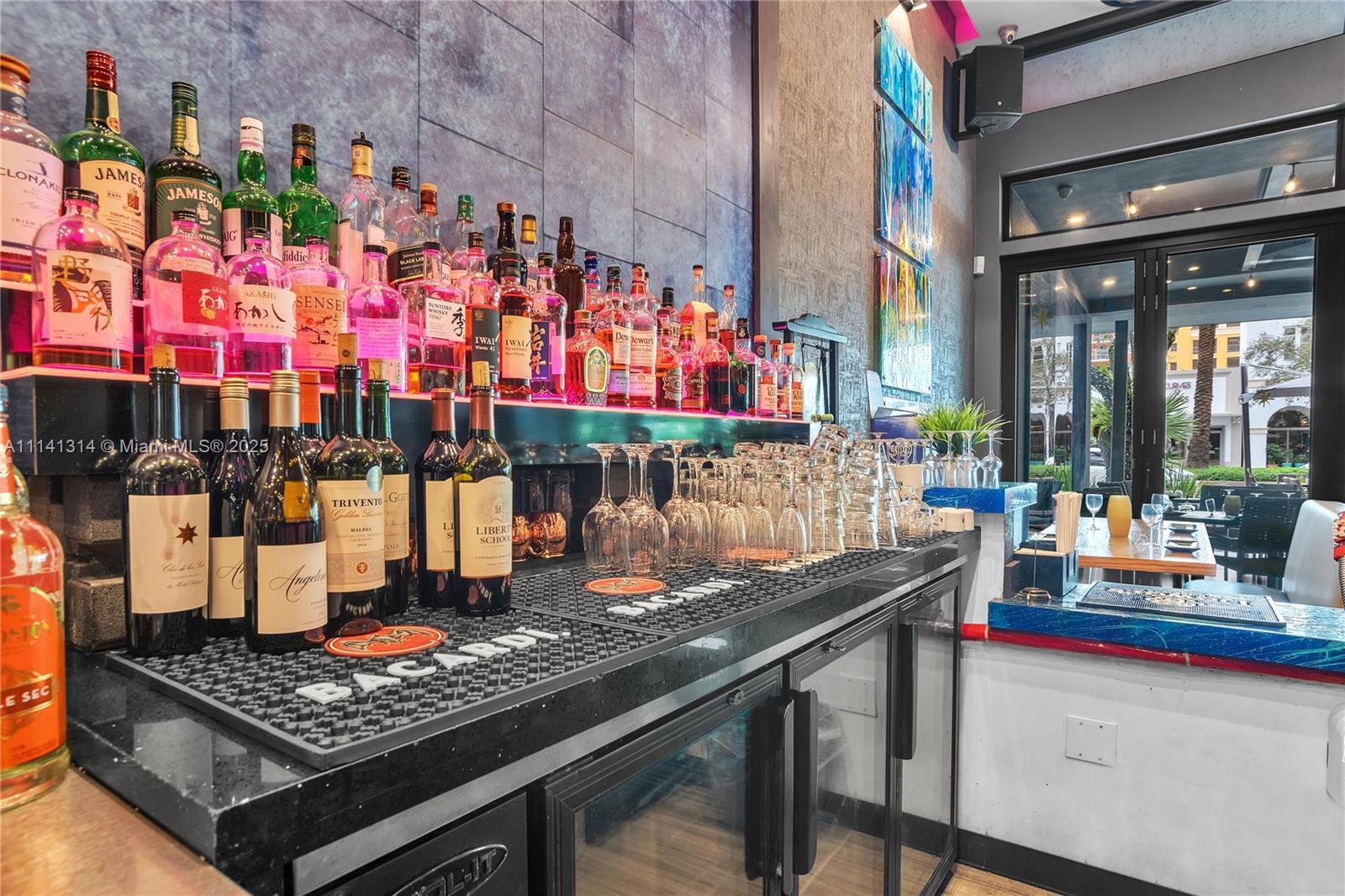 Ver detalles / sq. ft. $ 2025-10-01 0 foto