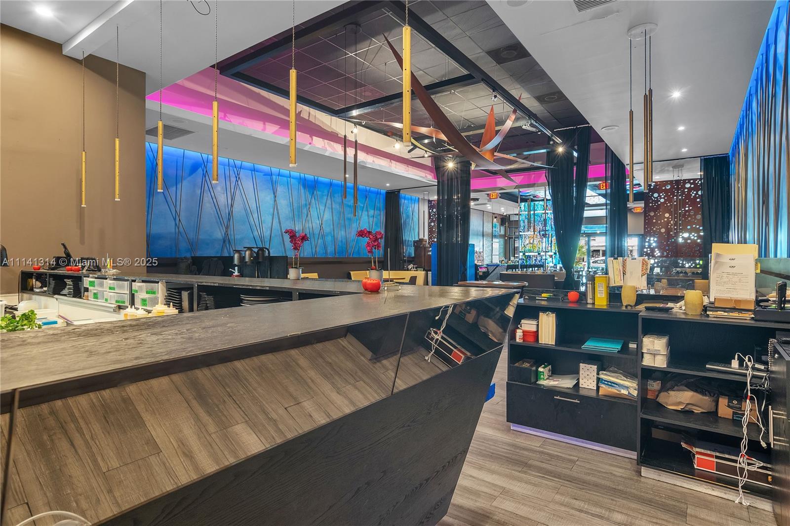 Ver detalles / sq. ft. $ 2025-10-01 0 foto