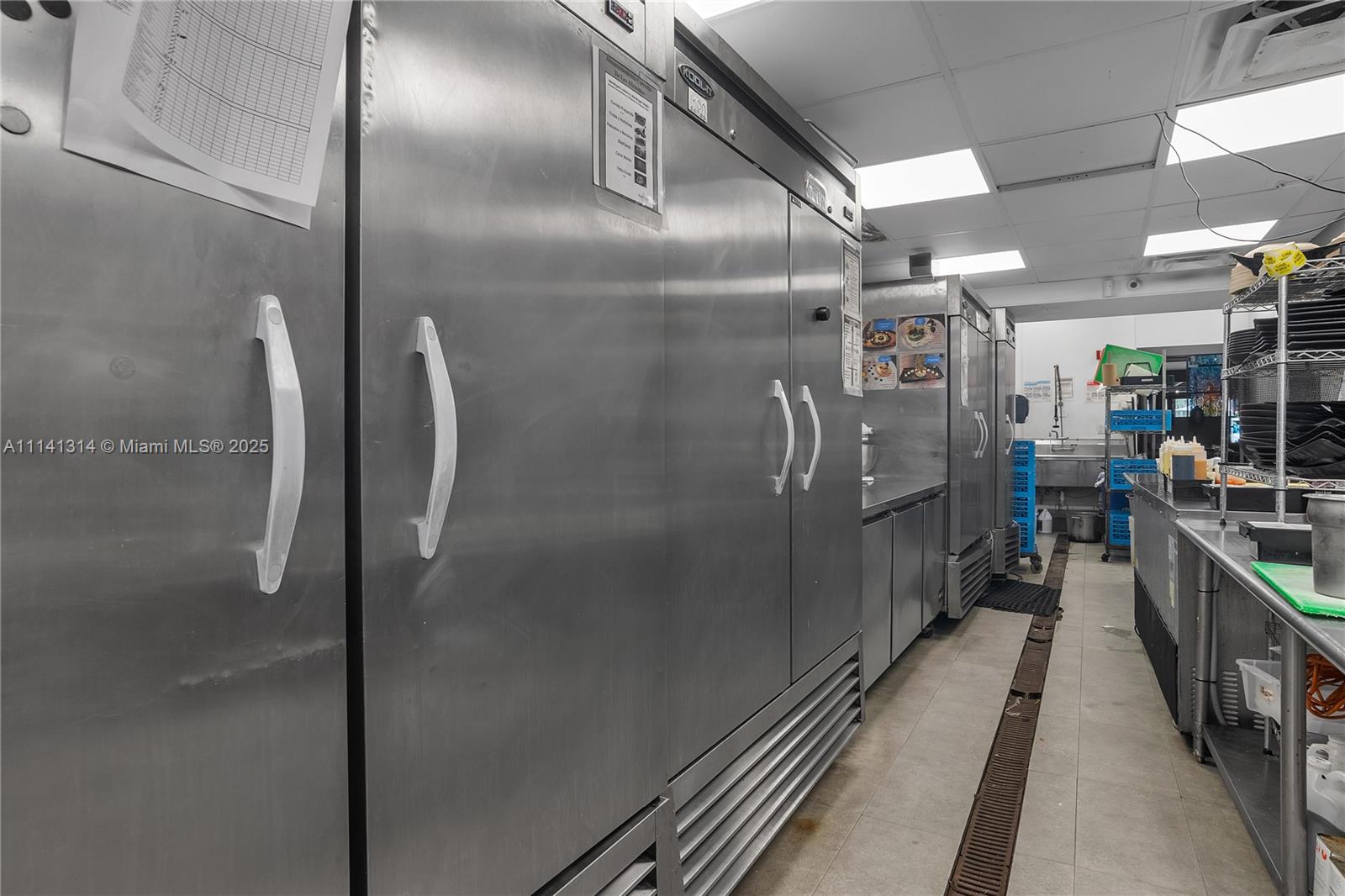 Ver detalles / sq. ft. $ 2025-10-01 0 foto