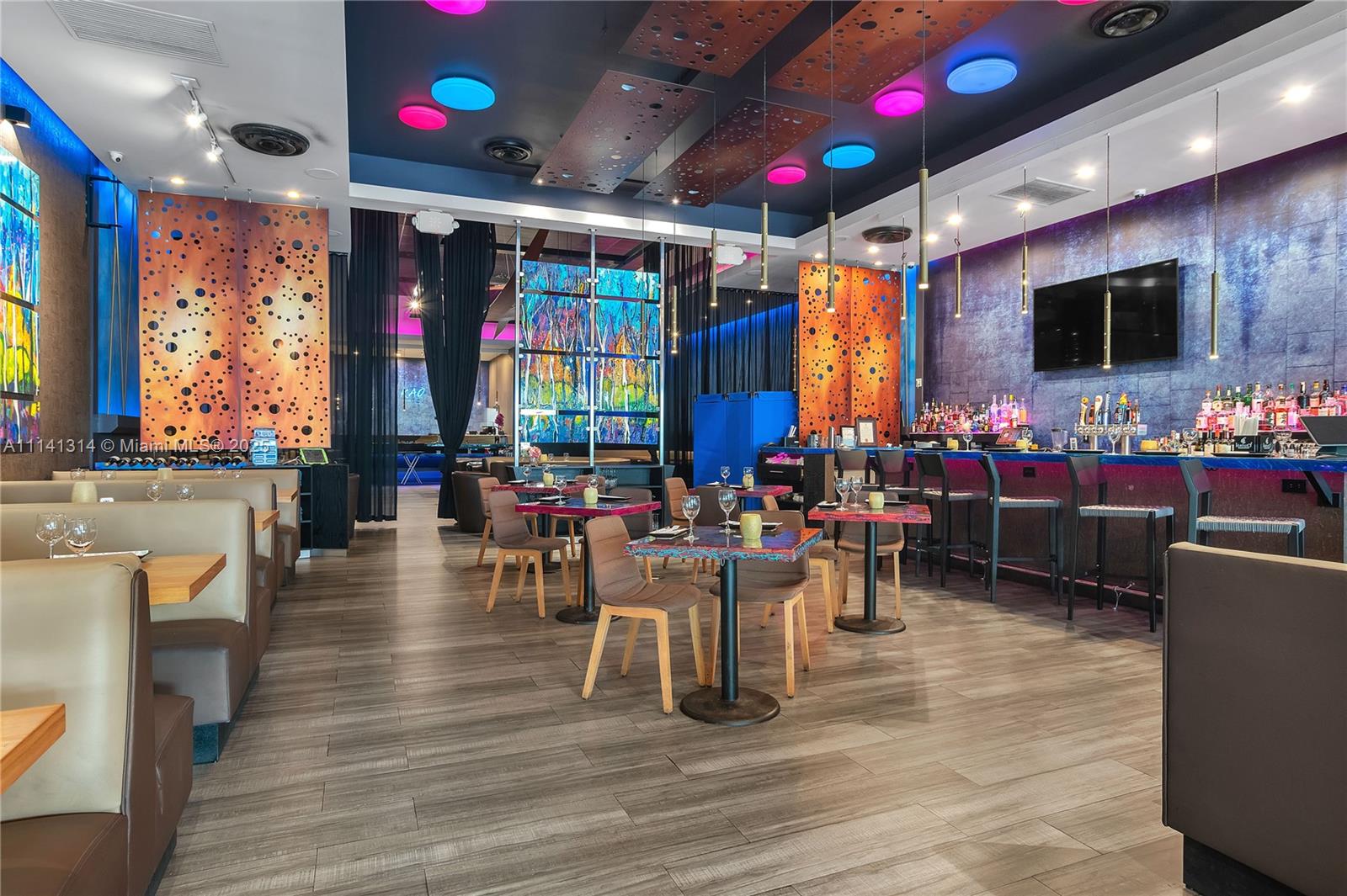 Ver detalles / sq. ft. $ 2025-10-01 0 foto