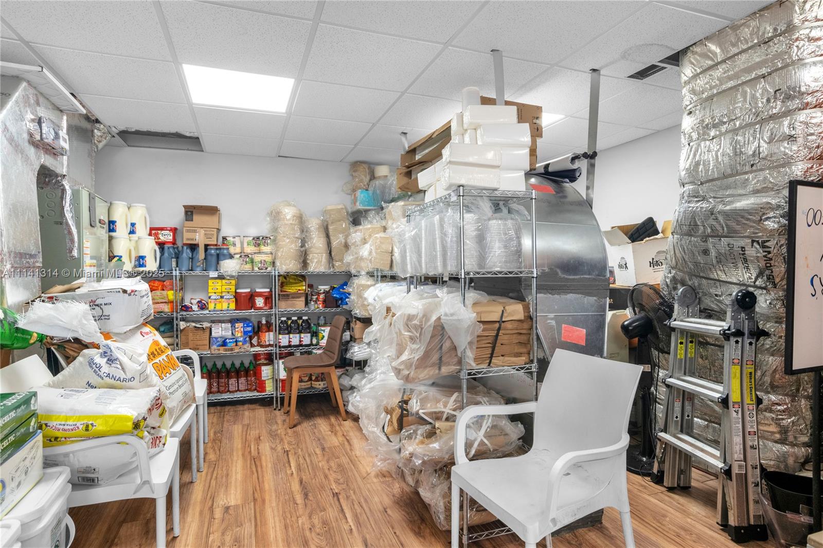 Ver detalles / sq. ft. $ 2025-10-01 0 foto