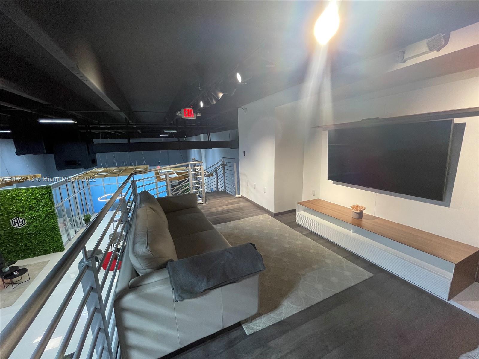 See details 106 / sq. ft. $ 2022-01-05 0 Photo