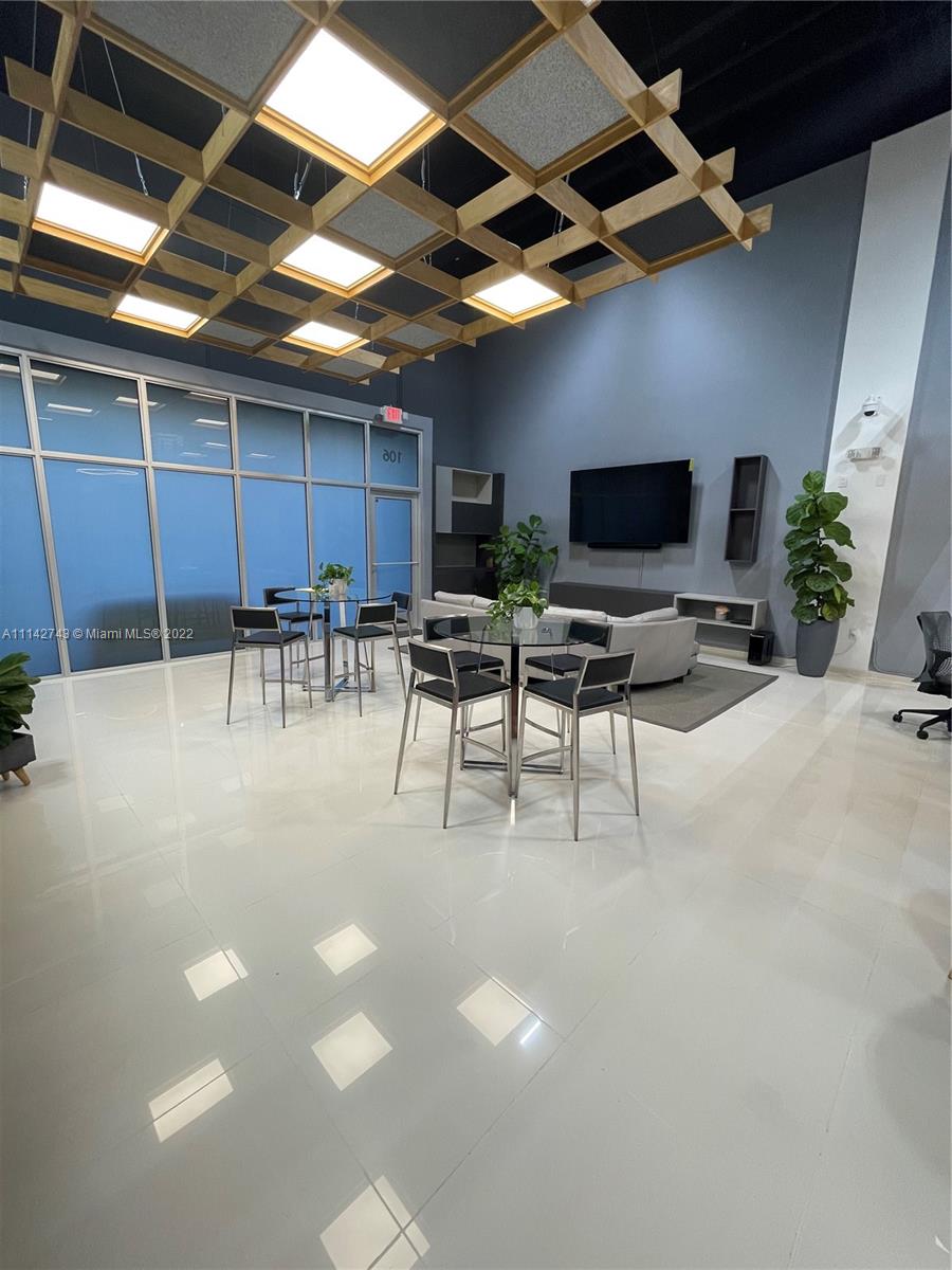 See details 106 / sq. ft. $ 2022-01-05 0 Photo