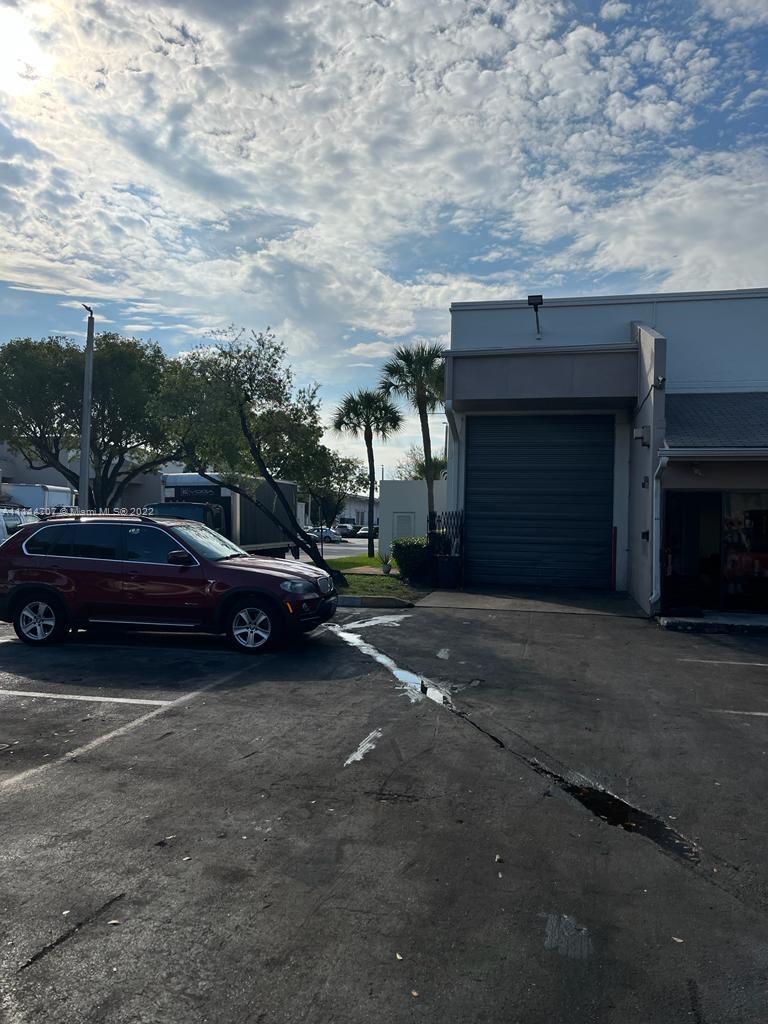 See details / sq. ft. $ 2023-01-19 0 Photo