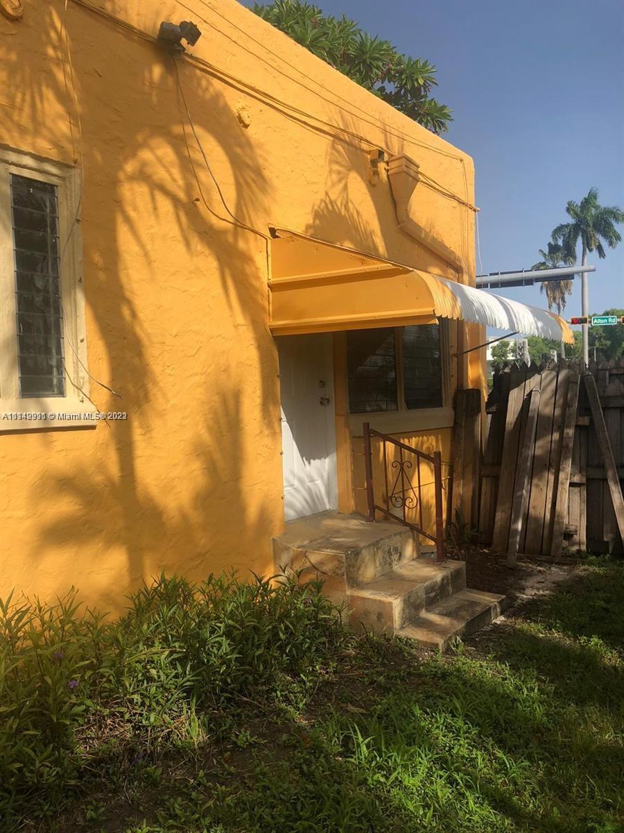 See details / 3575 sq. ft. $ 2022-02-06 0 Photo