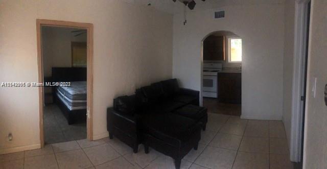 See details / 3575 sq. ft. $ 2022-02-06 0 Photo