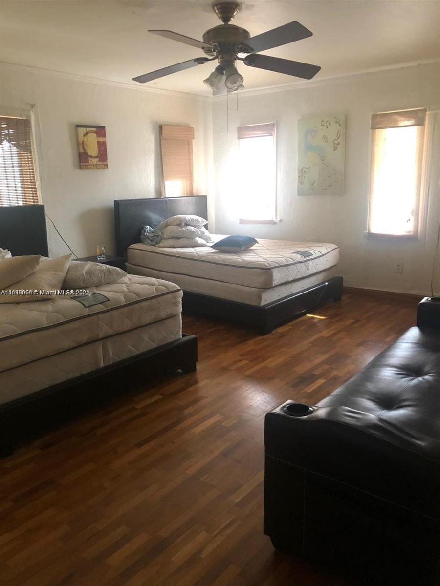 See details / 3575 sq. ft. $ 2022-02-06 0 Photo
