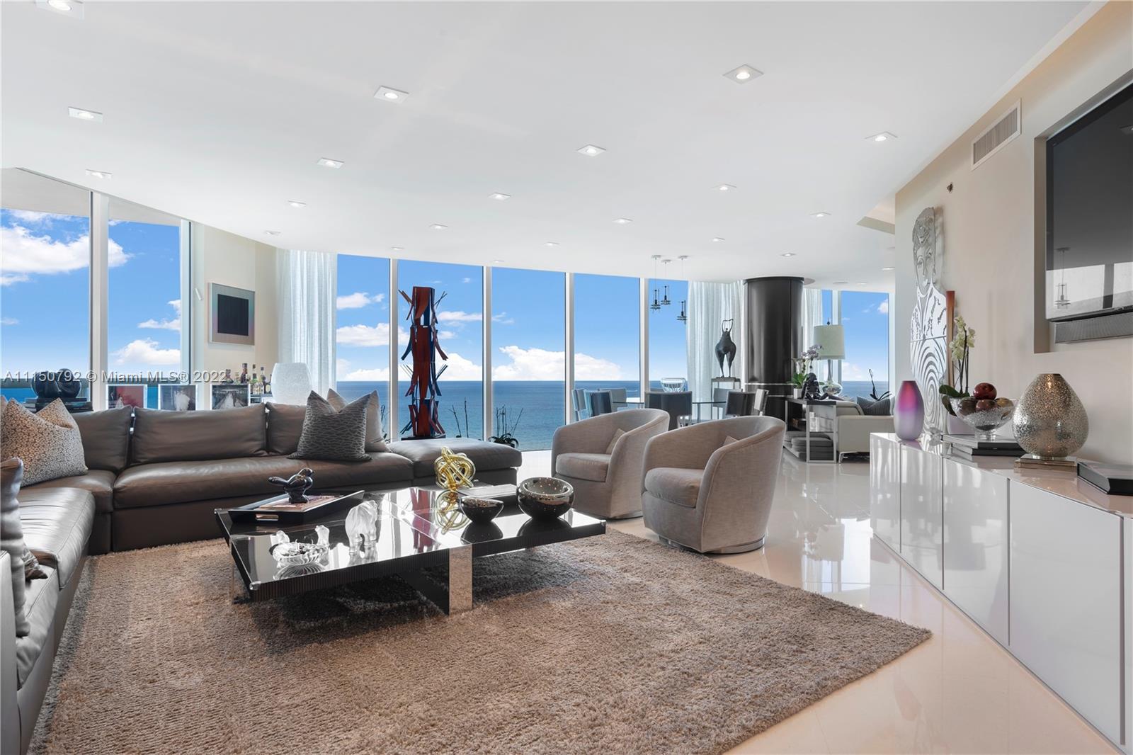 Photo of 2711 Ocean Dr #2902, Hollywood, Florida, 33019 -
