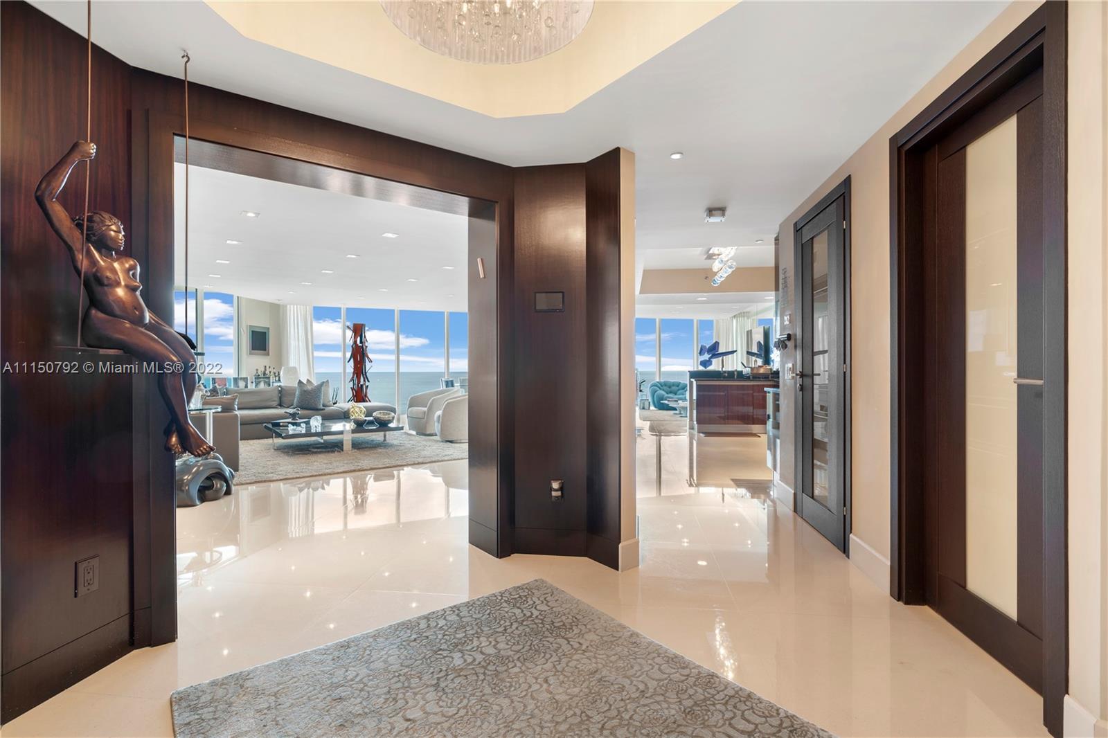 Photo of 2711 Ocean Dr #2902, Hollywood, Florida, 33019 -