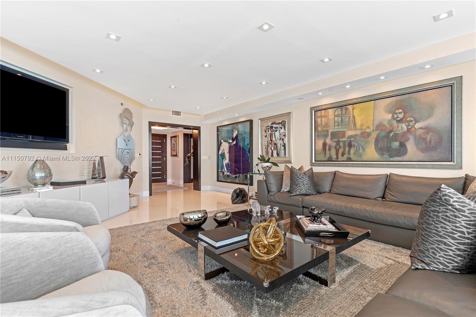 Photo of 2711 Ocean Dr #2902, Hollywood, Florida, 33019 -