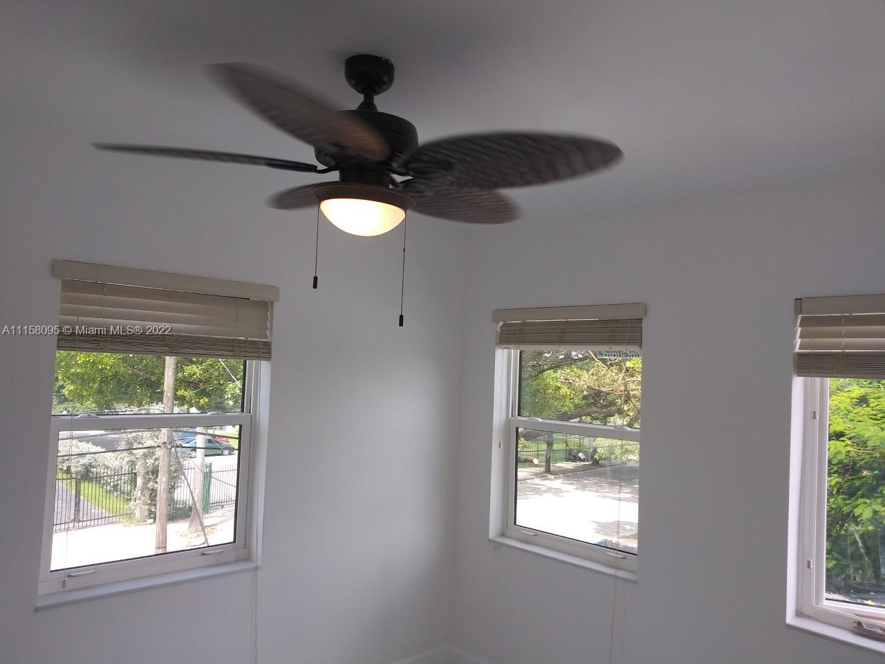 See details / sq. ft. $ 2022-09-20 0 Photo