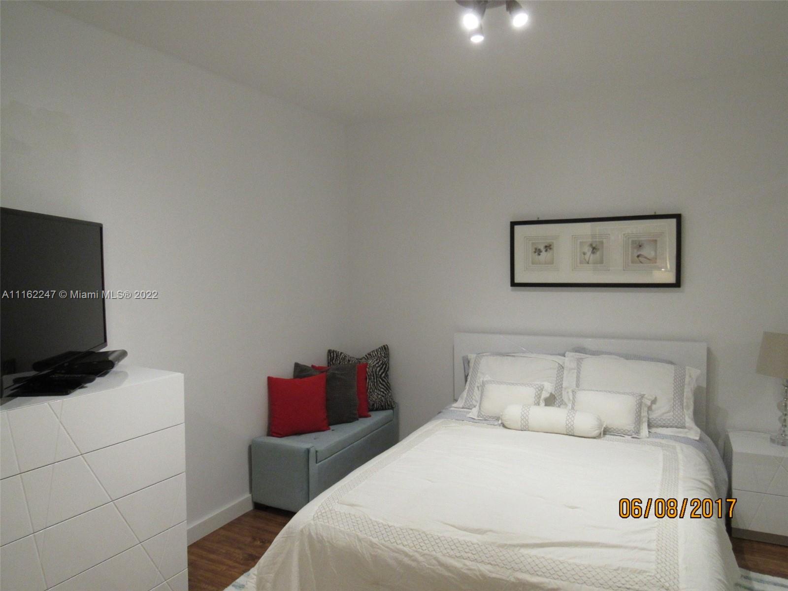 Ver detalles 1509 1 / 1 844 sq. ft. $ 2022-08-11 0 foto