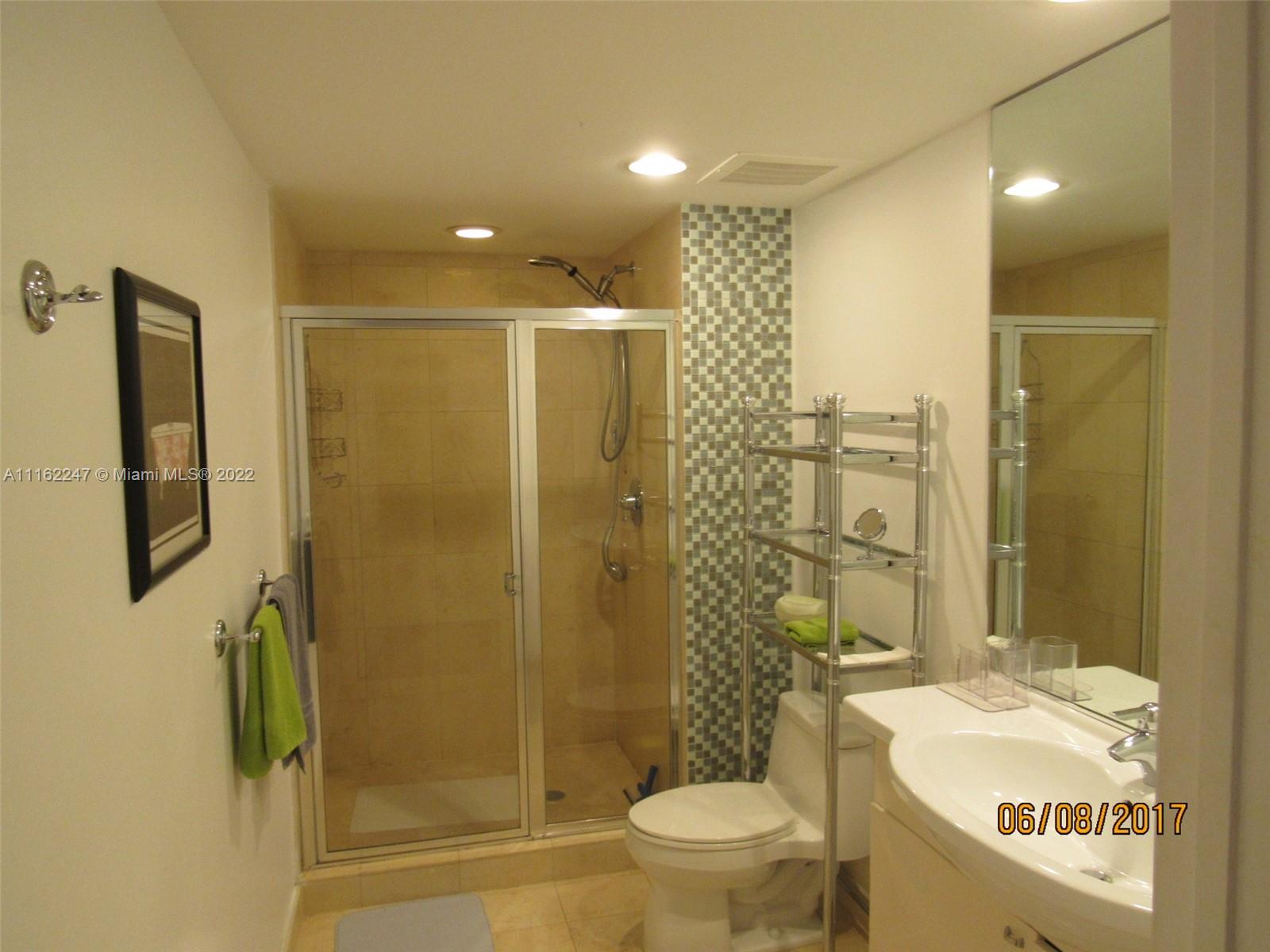 Ver detalles 1509 1 / 1 844 sq. ft. $ 2022-08-11 0 foto