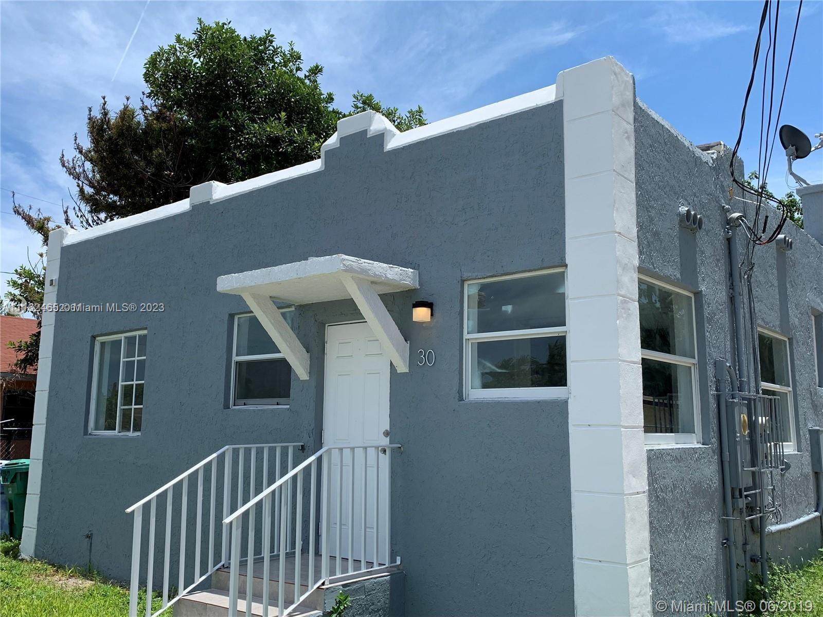 See details / 1089 sq. ft. $ 2022-02-17 0 Photo