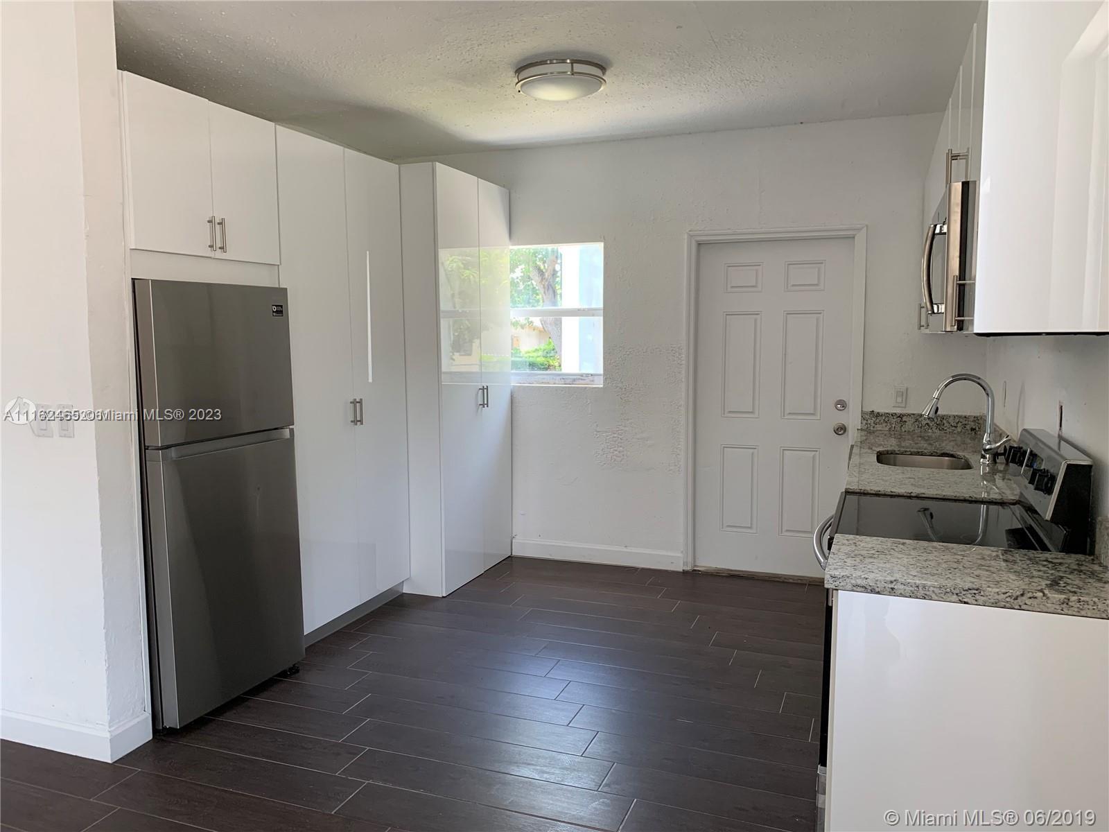 See details / 1089 sq. ft. $ 2022-02-17 0 Photo