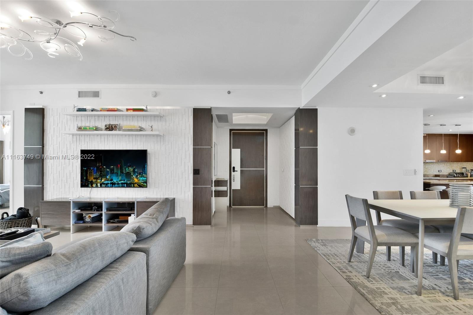 See details 2704 3 / 3 2536 sq. ft. $ 2022-02-21 0 Photo