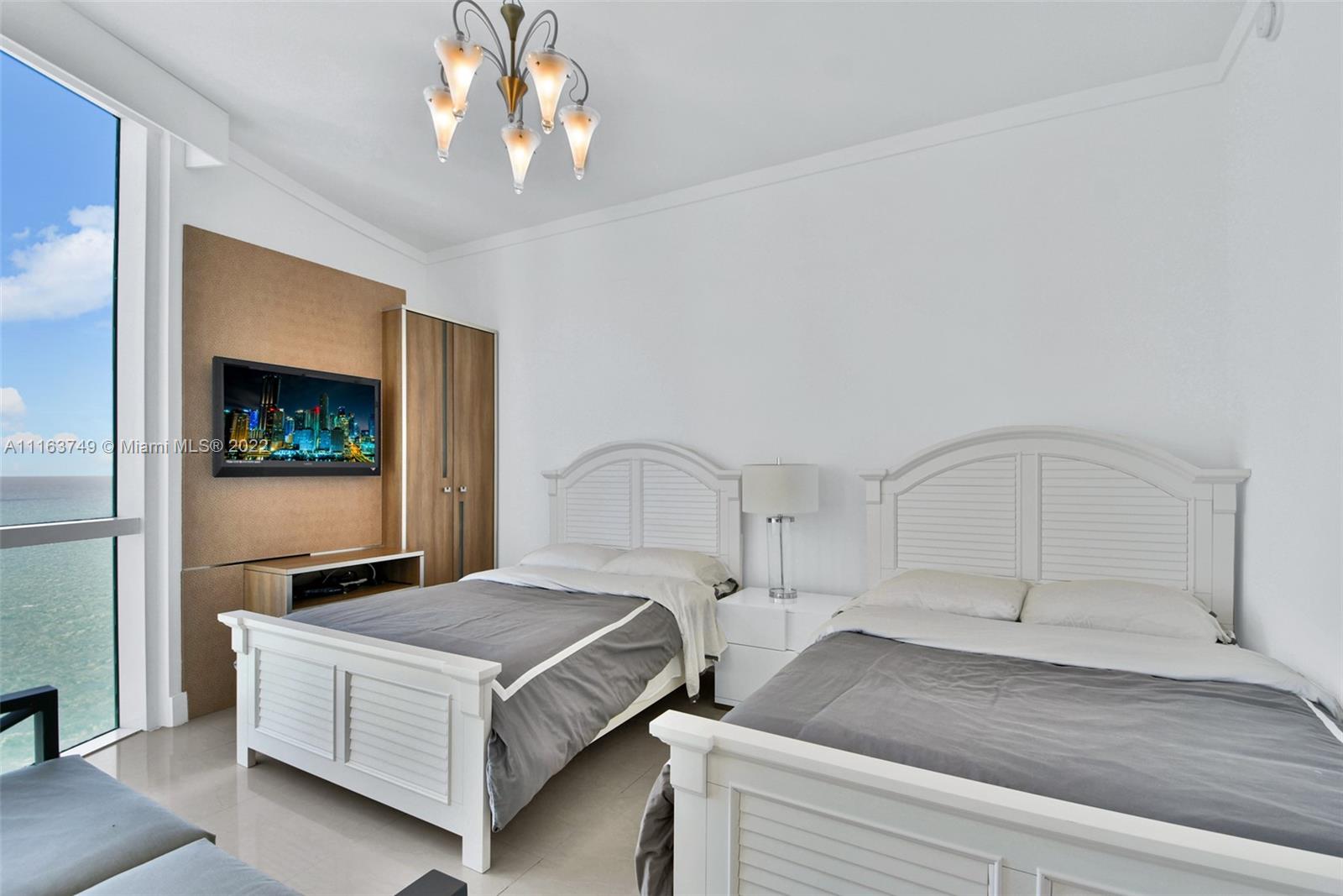 See details 2704 3 / 3 2536 sq. ft. $ 2022-02-21 0 Photo