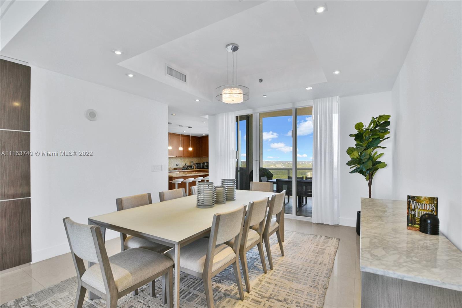 See details 2704 3 / 3 2536 sq. ft. $ 2022-02-21 0 Photo