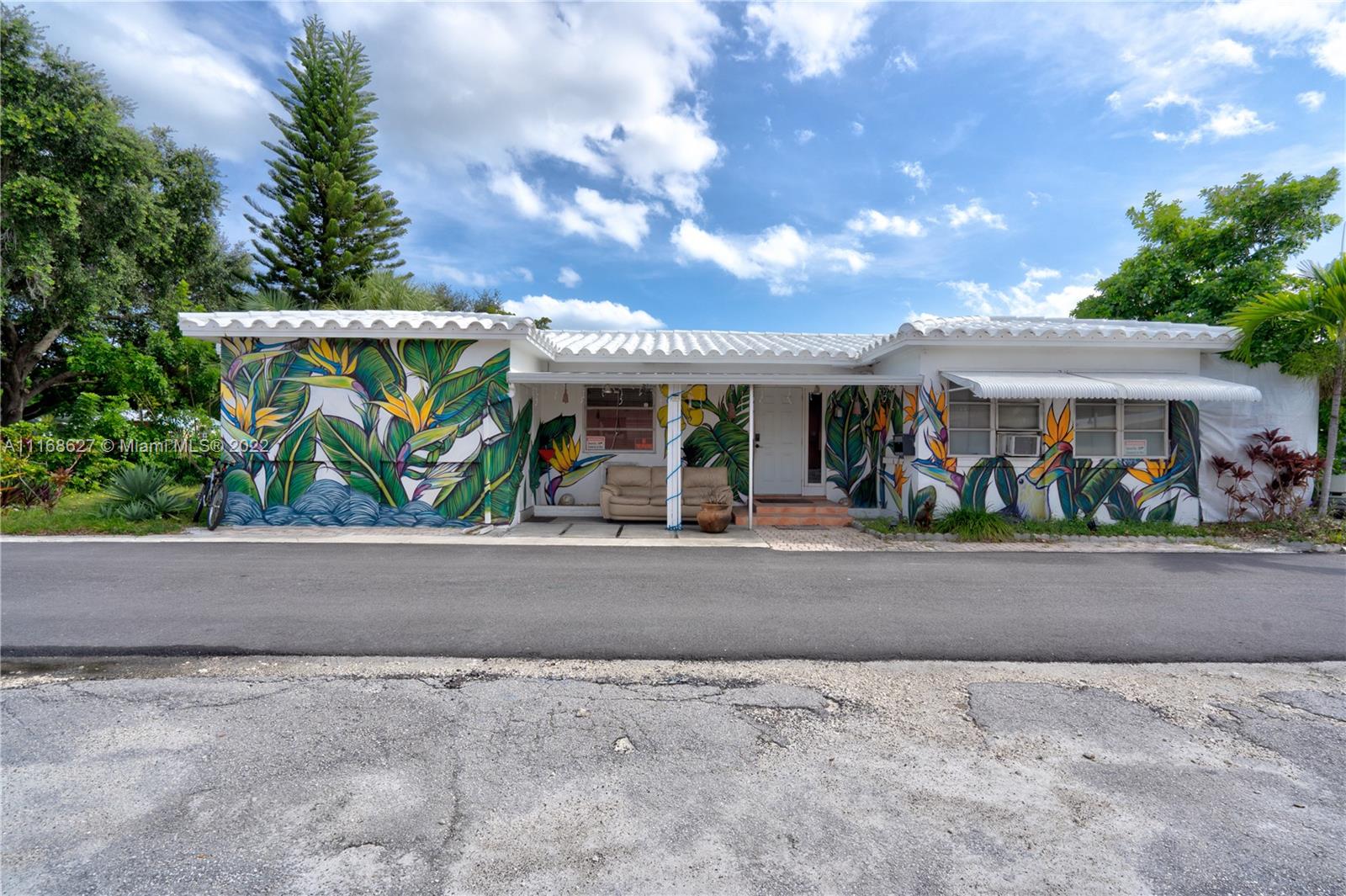 See details / 1496 sq. ft. $ 2022-03-02 0 Photo