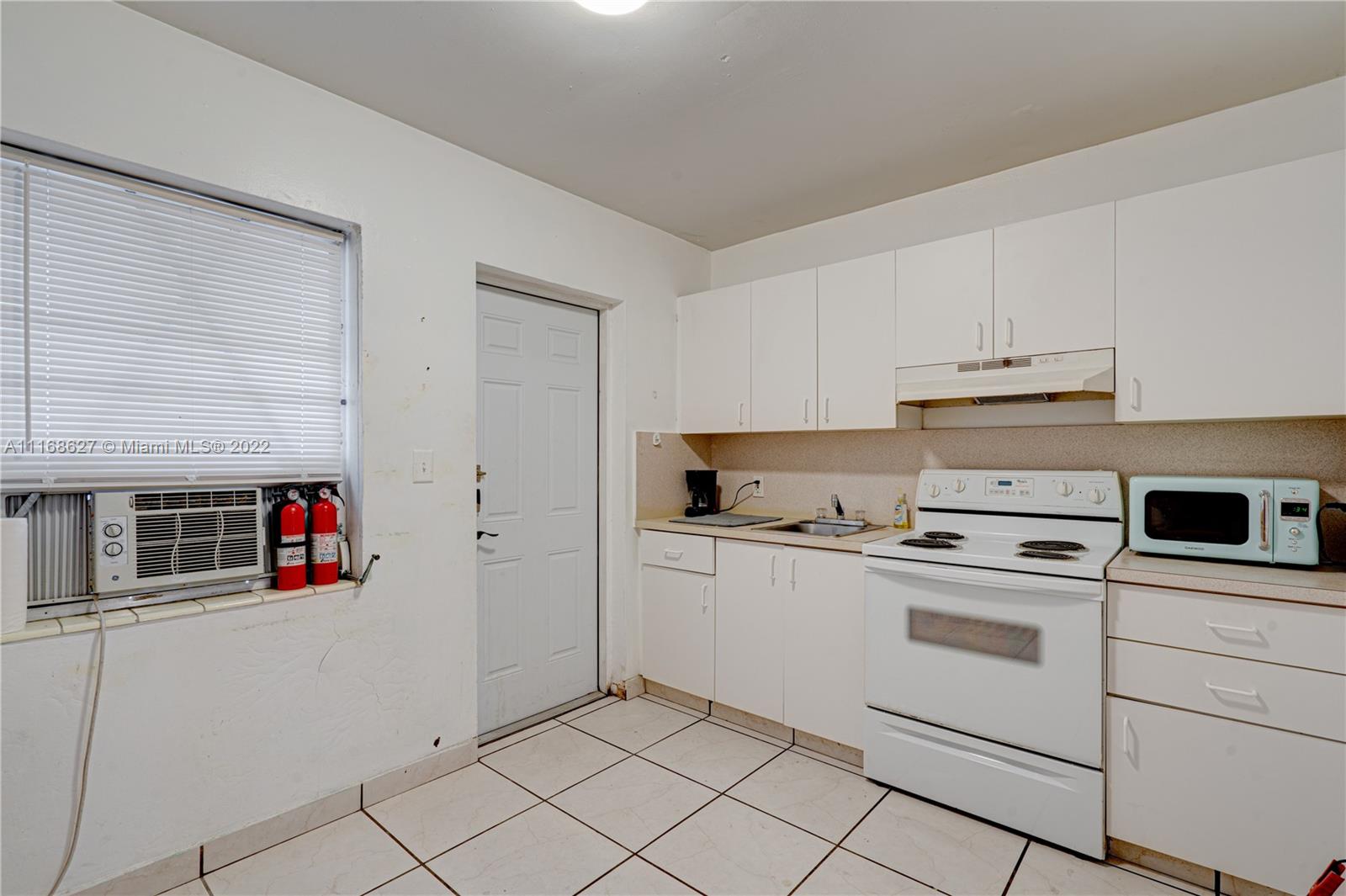 See details / 1496 sq. ft. $ 2022-03-02 0 Photo