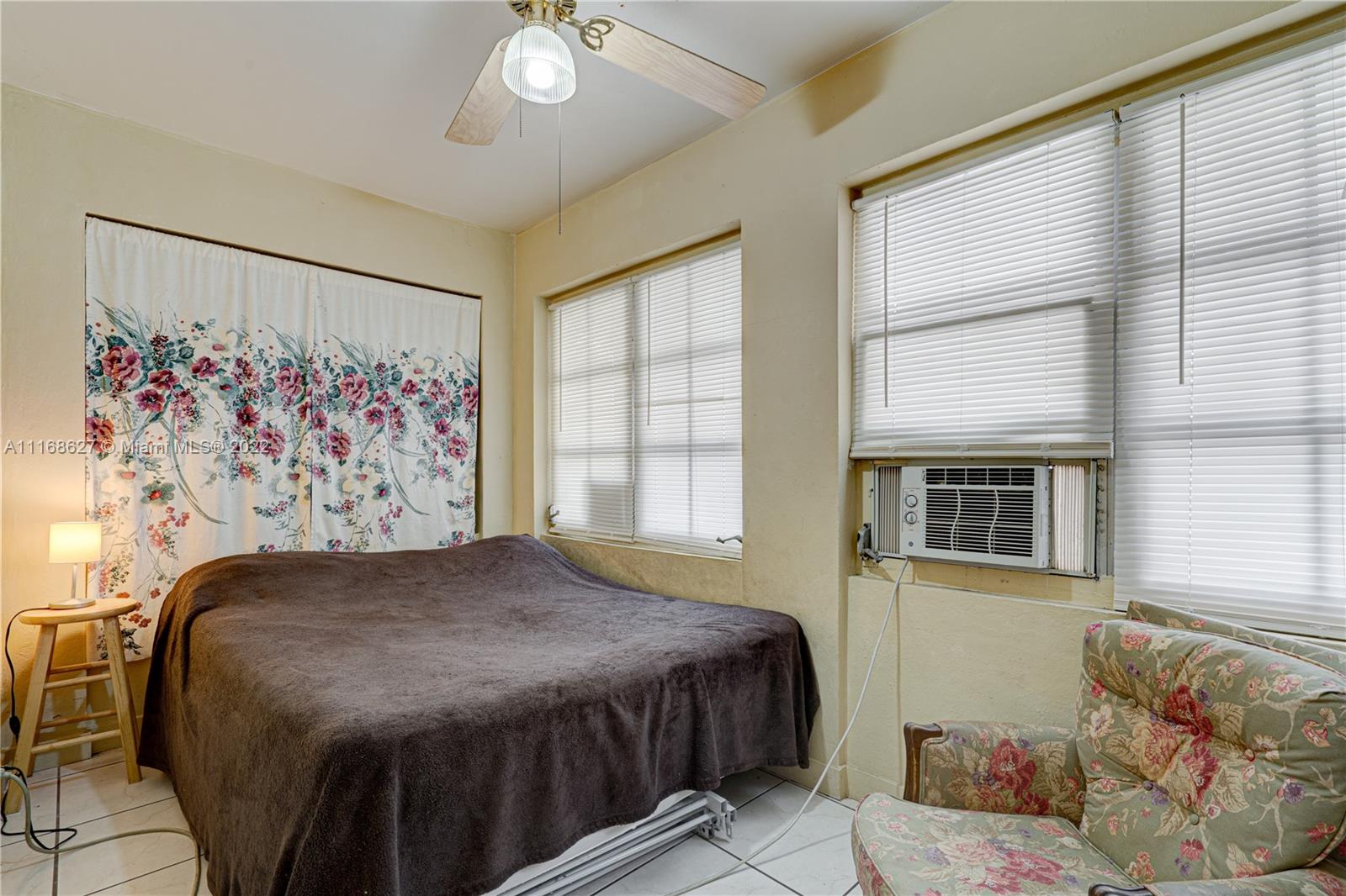 See details / 1496 sq. ft. $ 2022-03-02 0 Photo