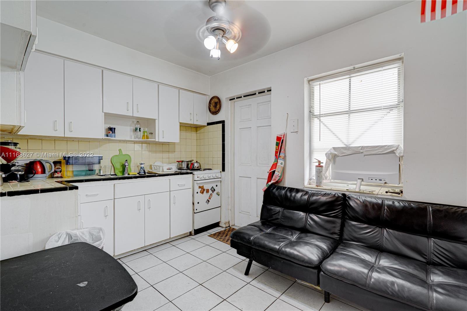 See details / 1496 sq. ft. $ 2022-03-02 0 Photo